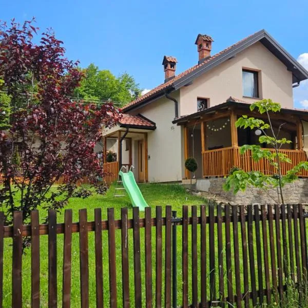 Ruža vetrova，位于Kušići的酒店