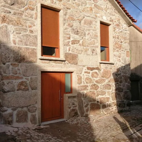 Casa dos Avós，位于Fiães do Rio的酒店