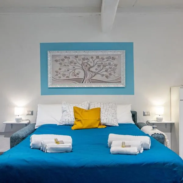 Acquaviva Apartment - Intra - Verbania - AC e WiFi，位于因特拉的酒店