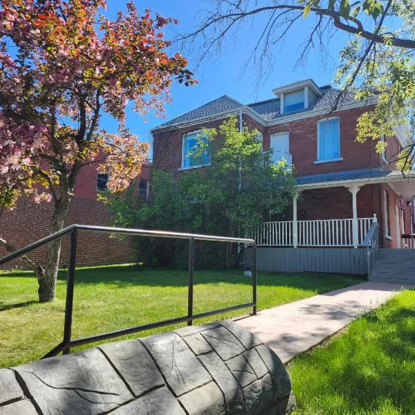 Stone House Kenora，位于肯诺拉的酒店