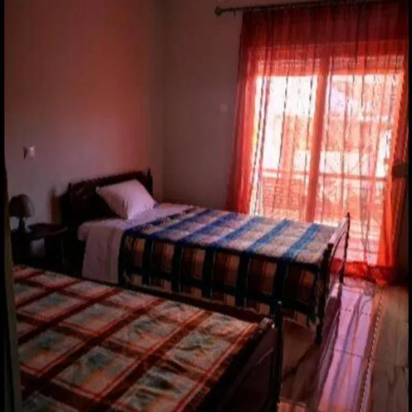 ΧΑΡΗς ROOMS，位于Kritharia的酒店