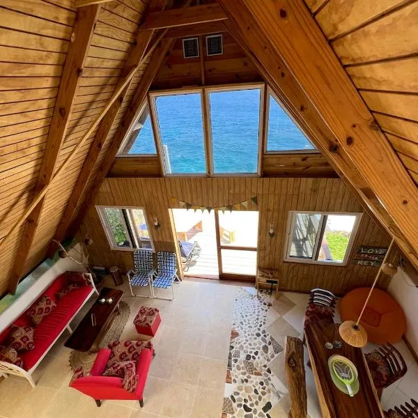 Real Jamaica - 5 Cabins right beside the sea，位于Oracabessa的酒店