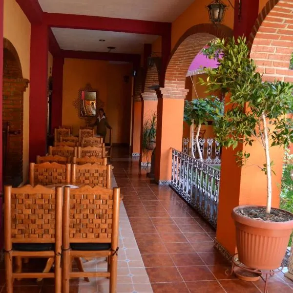 波萨达香格里拉卡瑟纳科尔特斯精品酒店，位于Totolac的酒店