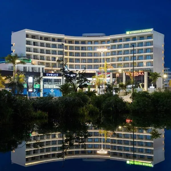 Wyndham Garden Mazatlan Marina，位于马萨特兰的酒店