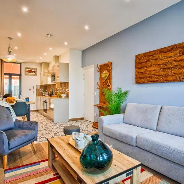 VILLA 139 LA VAGUE - FRONT DE MER - appartement contemporain et terrasse sur cour - 2 à 6 personnes - Rez-de-chaussée，位于乌尔加特的酒店