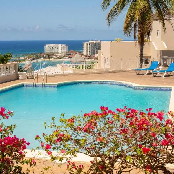 Czar's Citadel-2 Bedroom Apt 23E at Columbus Heights Ocho Rios，位于欧丘里欧的酒店