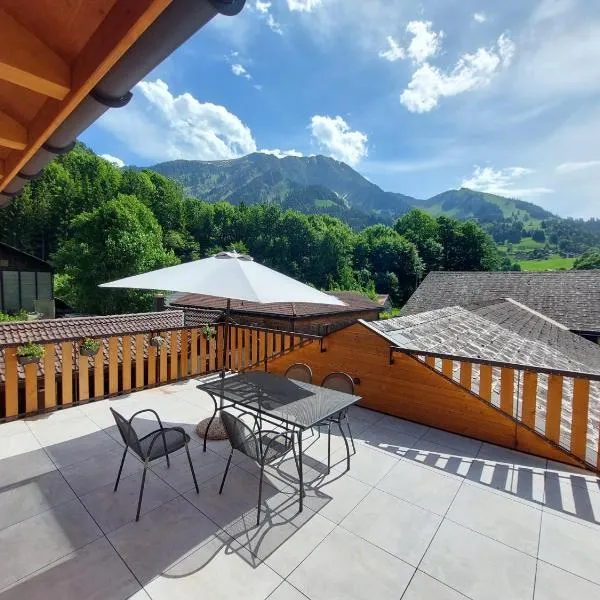Le Loft Attic Jaun，位于Im Fang的酒店
