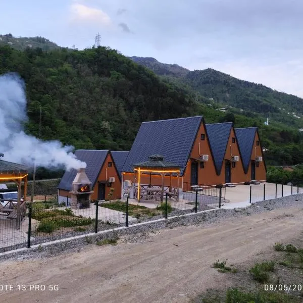uzungöl Çaykara pansiyon bungalov，位于特拉布宗的酒店