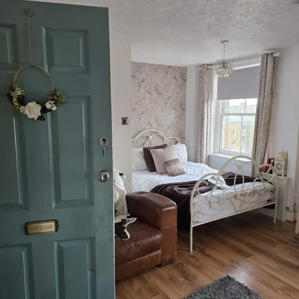 Havisham Studio Flat Rochester ME1 1XZ，位于斯特鲁德的酒店