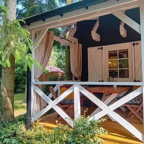 Black & White - Honey，位于科乌切沃的酒店