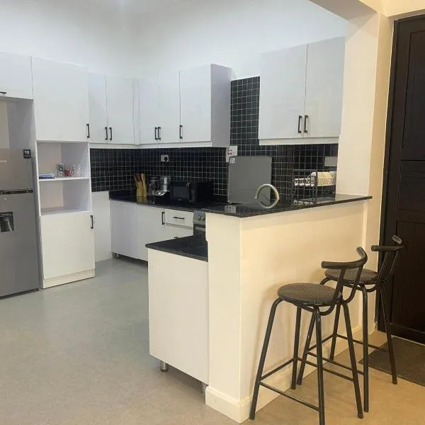 Bauhinia 21 Apartments, Entebbe, Uganda，位于坎帕拉的酒店