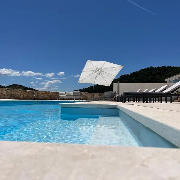 Villa Mbita Sardegna，位于Brunella的酒店