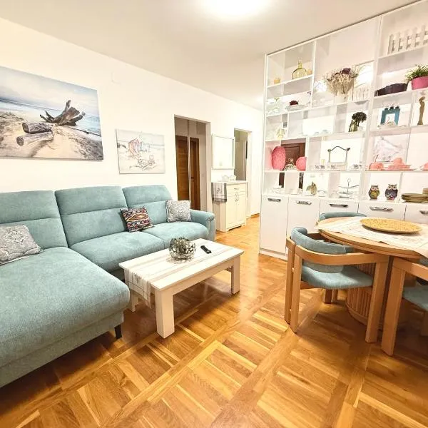 Varja 2 Apartment，位于斯韦蒂·斯特凡的酒店