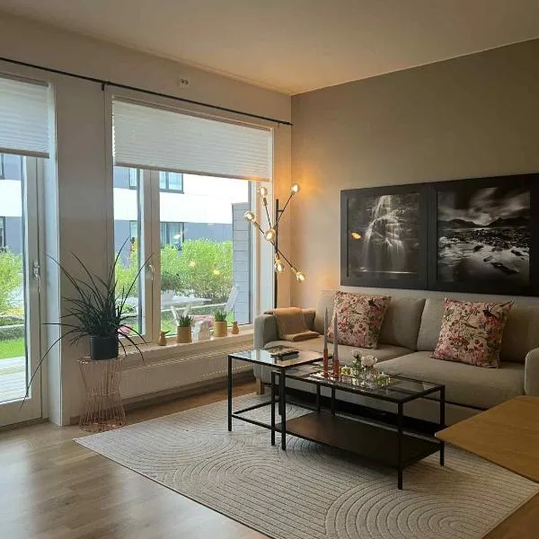 Apartment with one big bed and one sofa bed，位于特隆赫姆的酒店