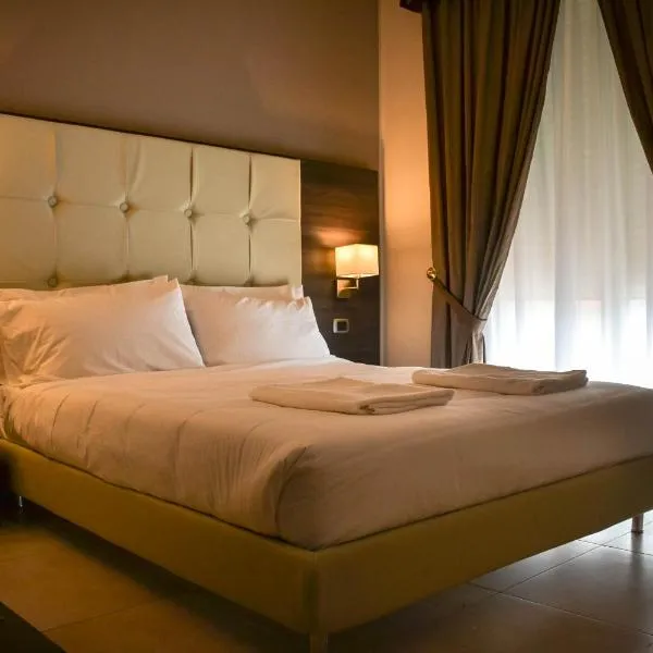 Brain Rooms & Suite，位于帕加尼的酒店