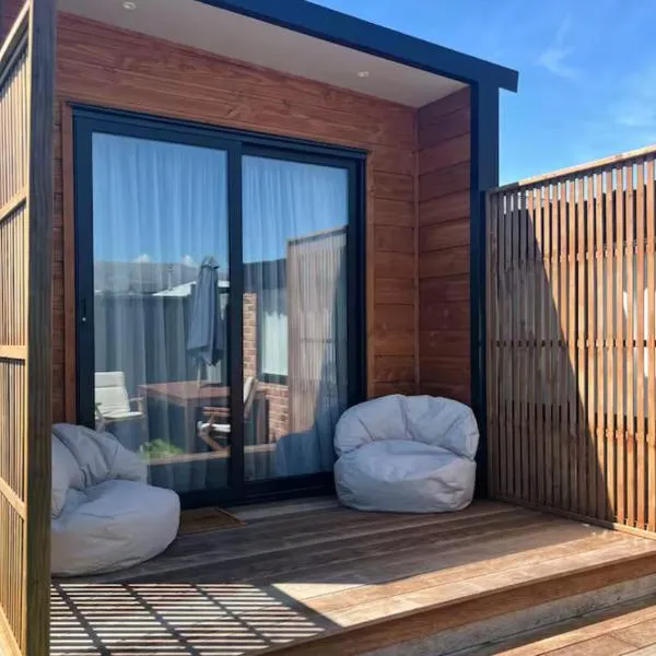 Lakeside Tiny Home，位于克伦威尔的酒店