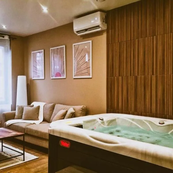 Love Room G-Spa private，位于圣康坦的酒店