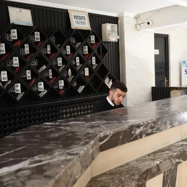 Raiss Hotel，位于乌季达的酒店
