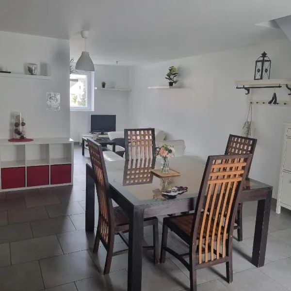 appartement 3 chambres，位于巴斯约兹的酒店