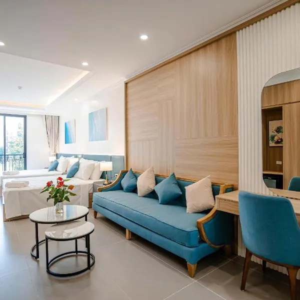 Lotus Sầm Sơn Hotel，位于岑山的酒店