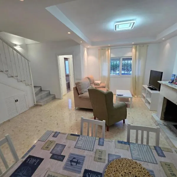 Chalet Playamar 300m de la playa，位于多列毛利诺斯的酒店