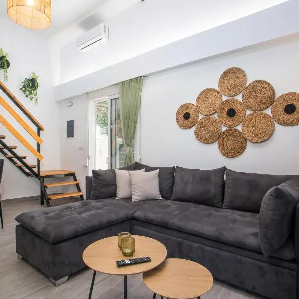 GK Home Apartment II part of GK FITNESS CLUB，位于法里拉基的酒店