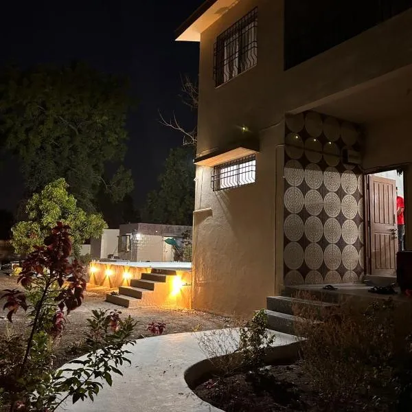 kailasha nature friendly home stay，位于Daulatābād的酒店