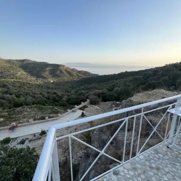 VILLA NEFELI，位于Piqeras的酒店