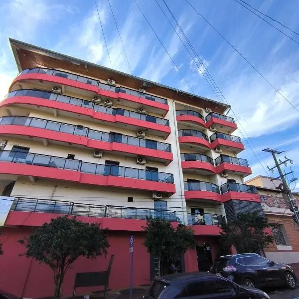 Dpto a pasos de la playa San José，位于恩卡纳西翁的酒店