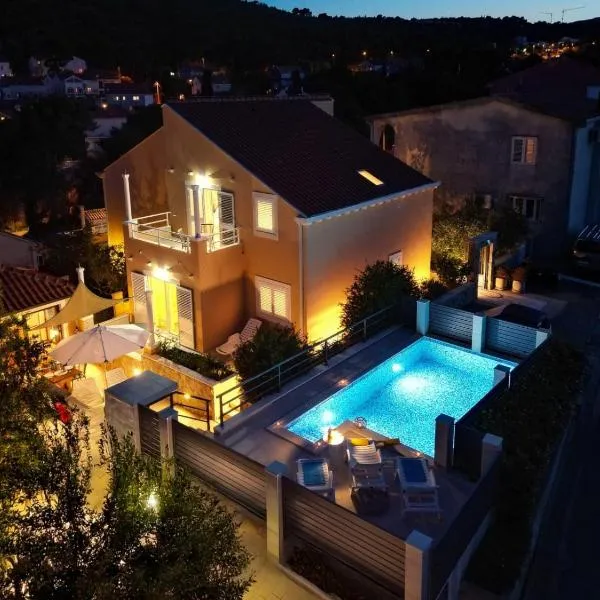 Villa "Amber" relaxation in nature with a Pool，位于米利尼的酒店