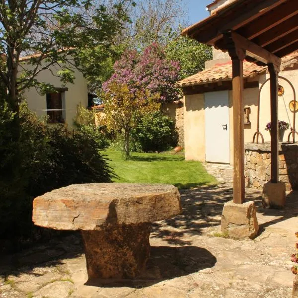 Casa Rural El Alfar，位于Tajueco的酒店