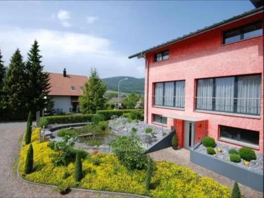 Naturnah und stilvoll 2-Zimmerwohnung，位于Kappel bei Olten的酒店