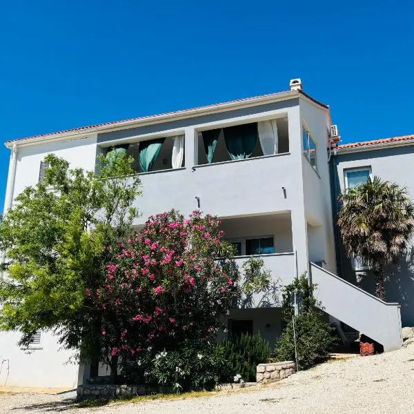 Apartmani Summer，位于科兰的酒店