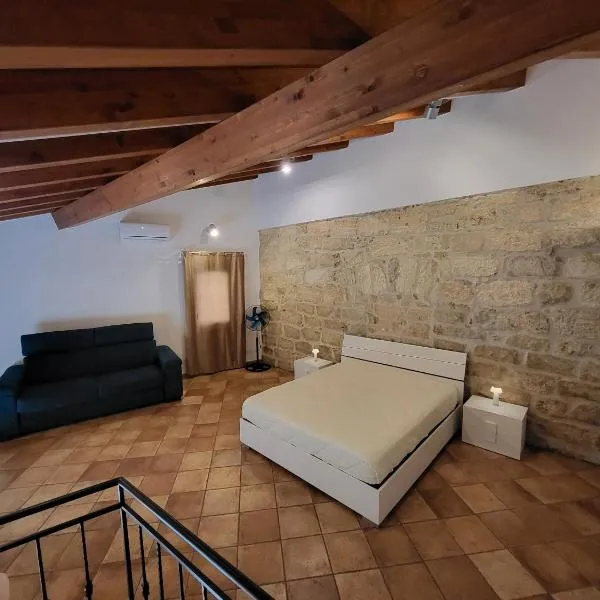 Casa Vacanza "BEDDA MIA"，位于阿尔卡莫的酒店