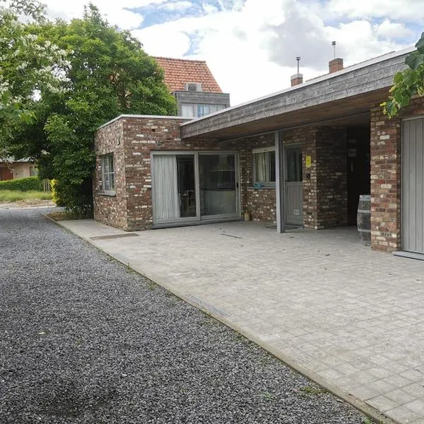 Vakantiewoning Henri Vleteren-Ieper，位于Woesten的酒店