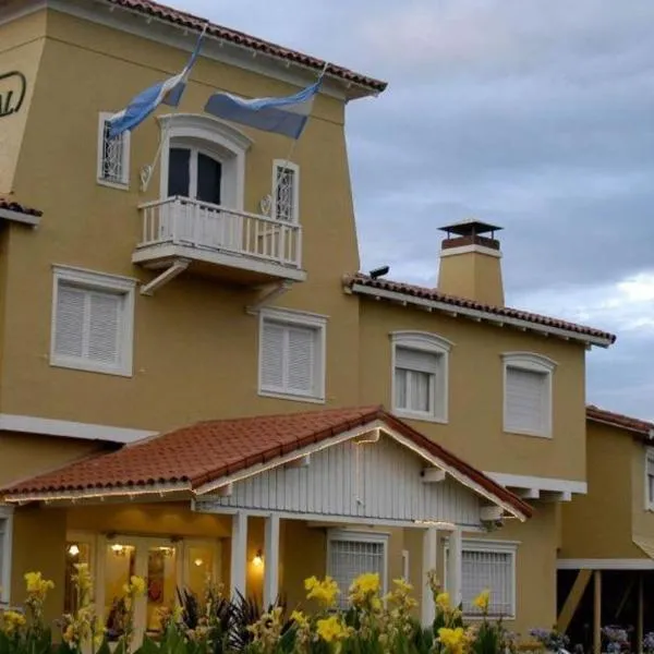 Hotel Colonial ciudad LABOULAYE，位于拉沃拉耶的酒店