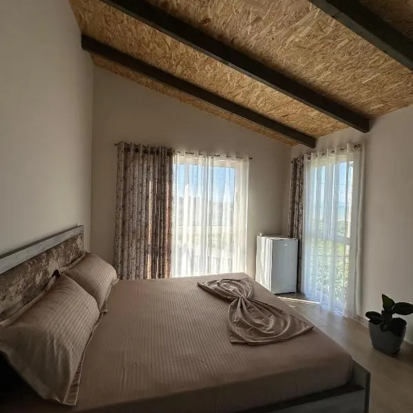 Piceri Rodoni and Rooms，位于德拉克的酒店