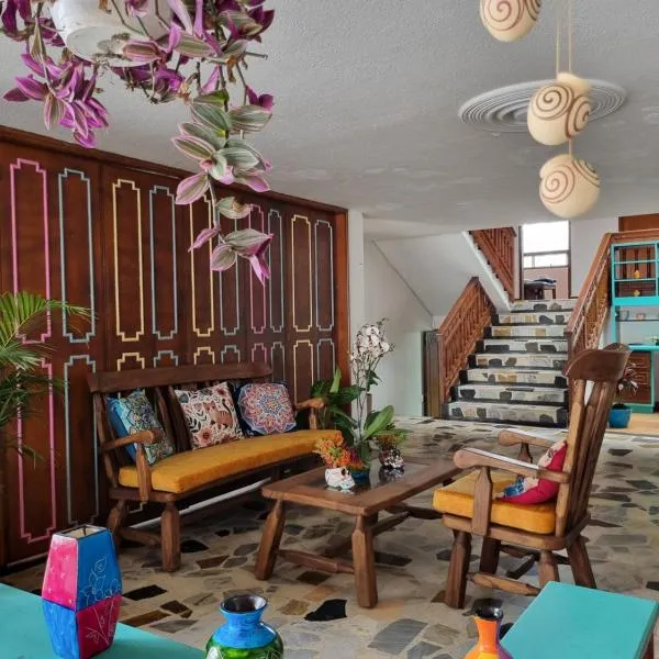 Hostal Casalé Usaquén Embajada de Mexico，位于波哥大的酒店