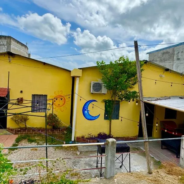 Hostal Inn & Apartamentos Sol & Luna，位于弗洛勒斯的酒店