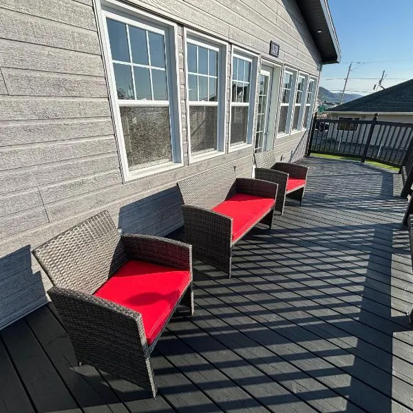 Maison vue Fleuve 4 chambres deux pas du traversier !，位于圣西蒙的酒店