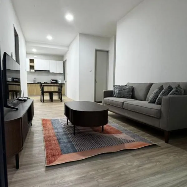 Babah Guesthouse P' Residence Batu Kawa，位于古晋的酒店