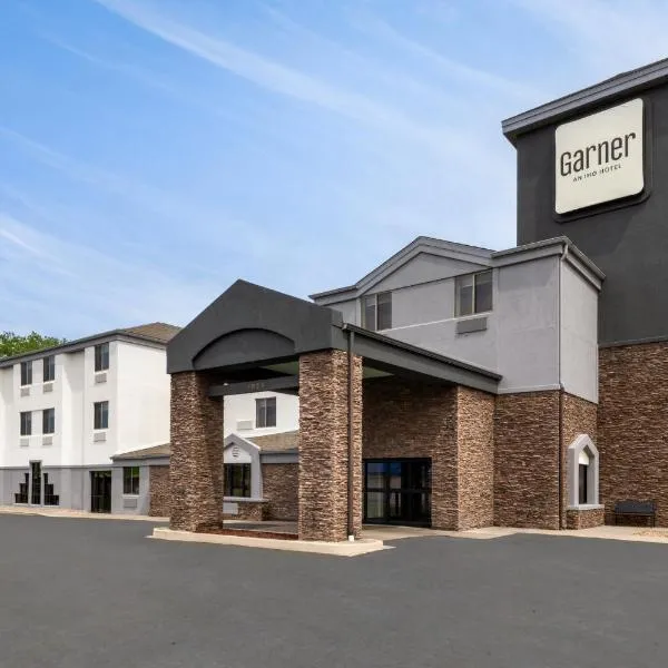 Garner Hotel Topeka West by IHG，位于托皮卡的酒店