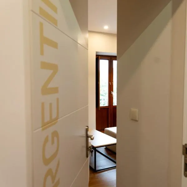 La Barata Apartamentos，位于科隆布雷斯的酒店