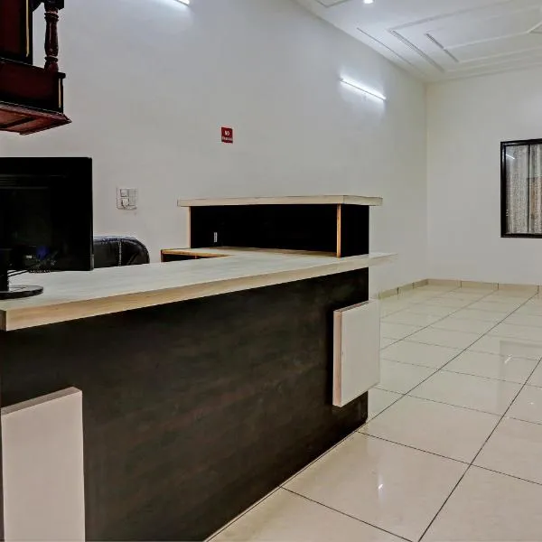 Hotel O Park Inn Near Parashuram Chowk，位于莫拉达巴德的酒店