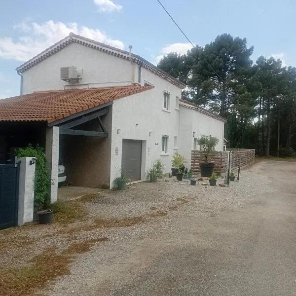 La maison des pins，位于圣佩赖的酒店