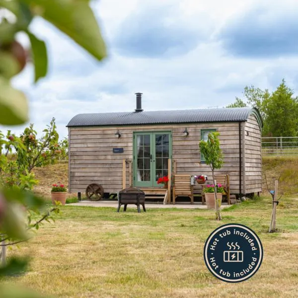 Coldharbour Luxury Shepherds Hut with Hot Tub，位于Stone的酒店