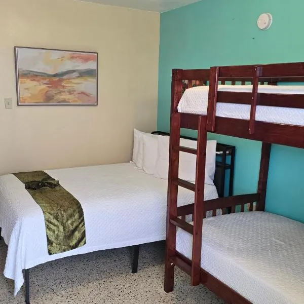 I Love Combate Rooms & Suites，位于博克龙的酒店
