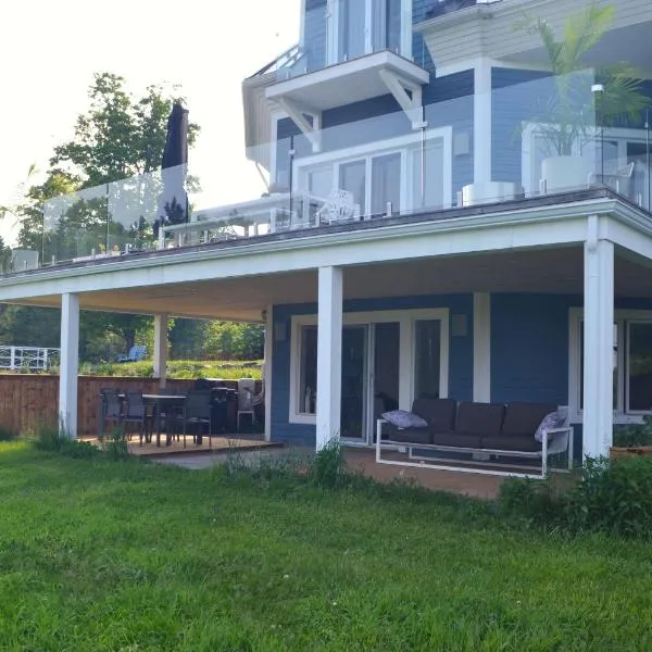 Suite-appartement 2 chambres à la campagne. Rez de jardin，位于Dunham的酒店