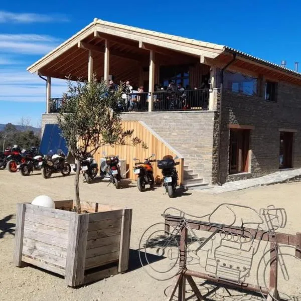 Moto Albergue Farango FOR MOTORBIKERS ONLY - SOLO PARA MOTEROS，位于贝纳瓦雷的酒店
