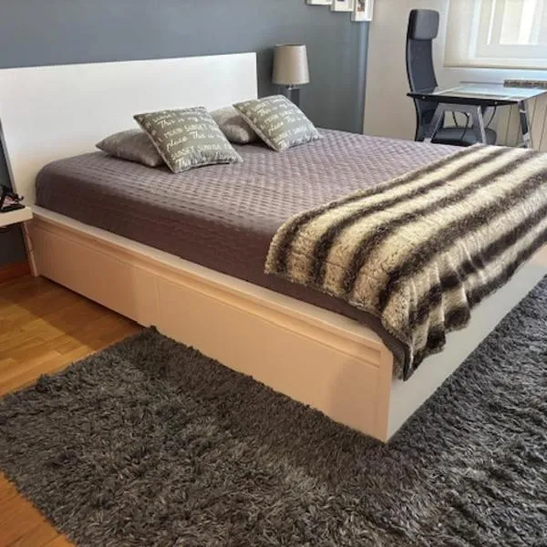 Opportunity Room Suite Cascais Guia，位于卡斯卡伊斯的酒店